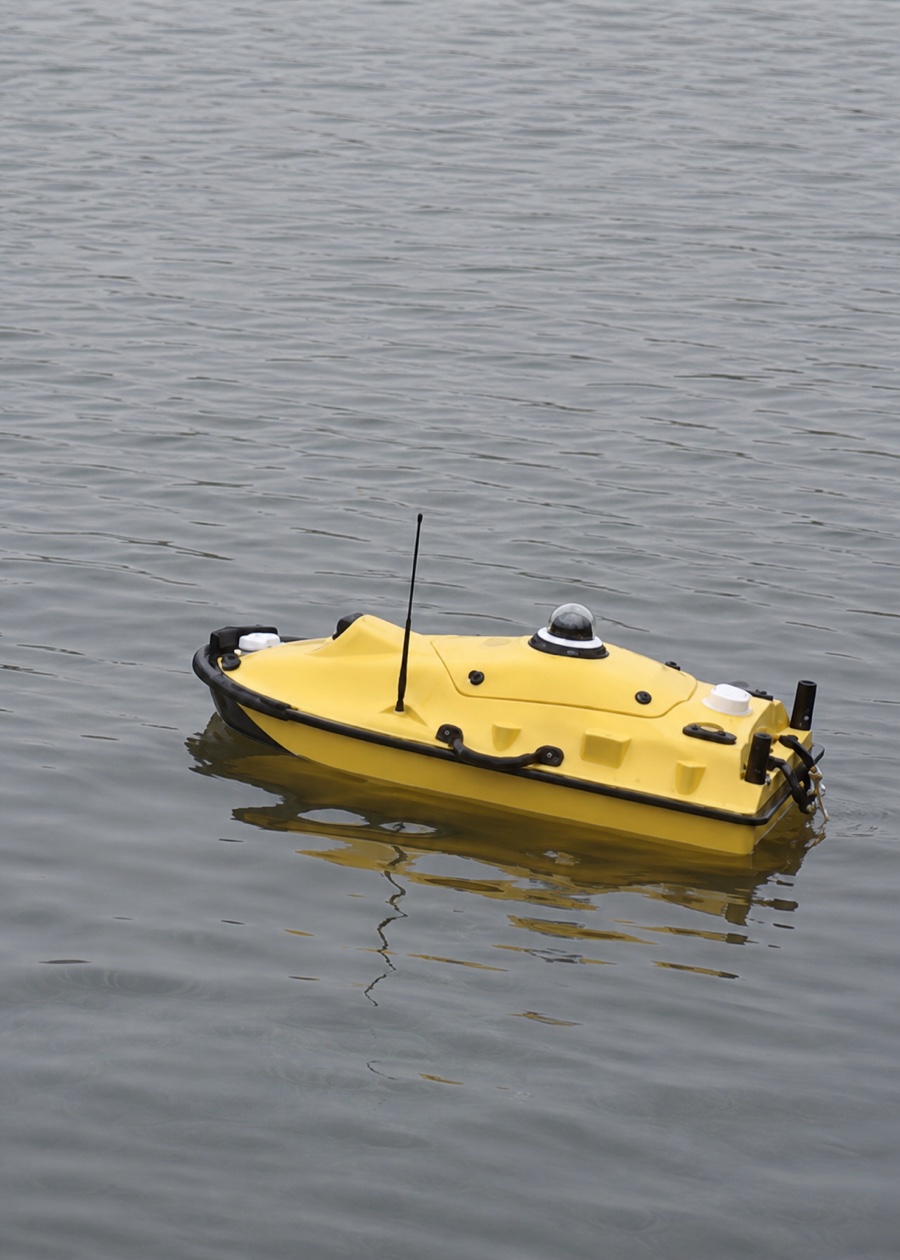 Spherefix SPCraft5 USV operating on a calm lake during water-survey work